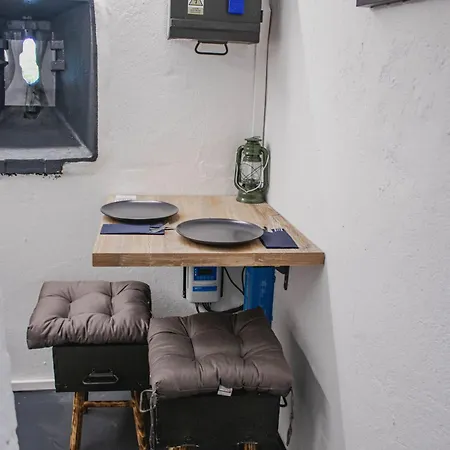 Vojensky Bunker B Campismo de Luxo *