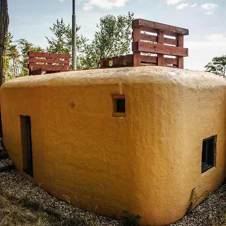 Luxury tent Vojensky Bunker B *